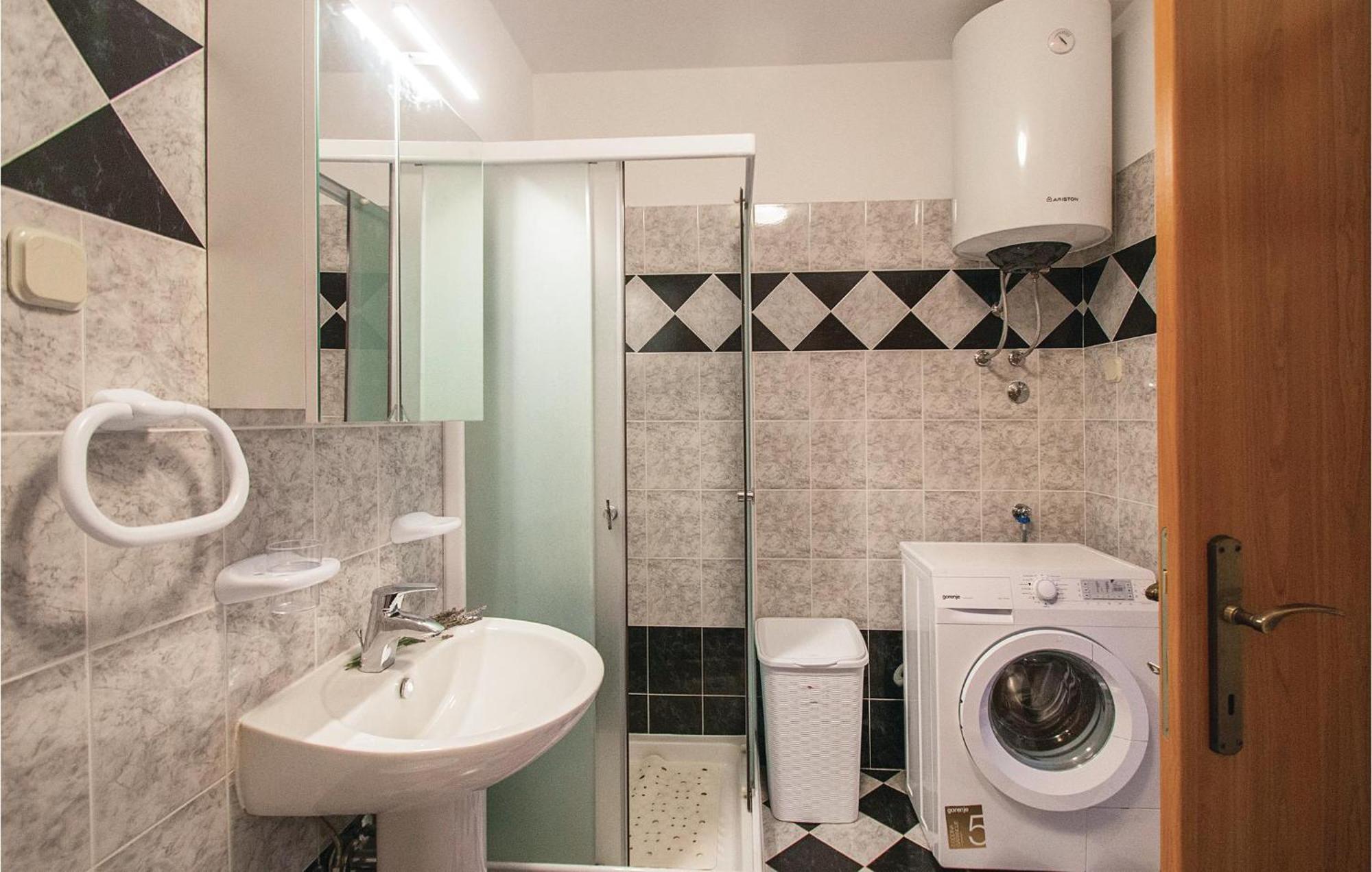 Amazing Apartment In Labin With House Sea View المظهر الخارجي الصورة
