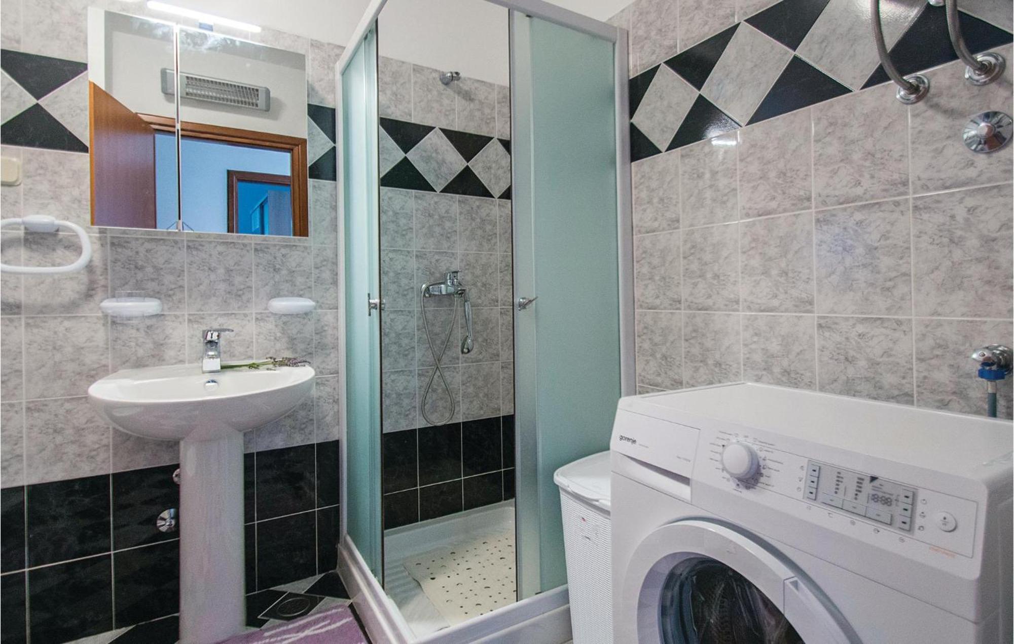 Amazing Apartment In Labin With House Sea View المظهر الخارجي الصورة